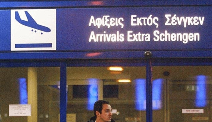 ΥΠΕΞ: Έτοιμη η Ελλάδα να υποδεχθεί αυξημένο αριθμό τουριστών από Ρωσία και από χώρες εκτός Σένγκεν