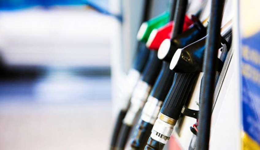 Καύσιμα: Πάσχα με βενζίνη στα 2 ευρώ – 2,056 ευρώ στα Δωδεκάνησα