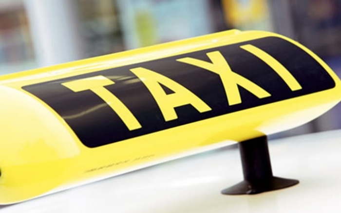 Έντονες αντιδράσεις στους ταξιτζήδες για... πριβέ ειδοποιήσεις