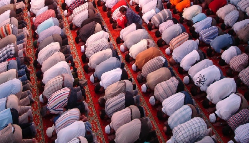 Στρώνουν… χαλιά στο τζαμί – Σε τελικό στάδιο το ισλαμικό τέμενος στον Βοτανικό