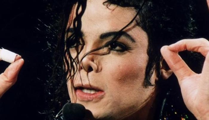 ΣΟΚ: Στα άδυτα της βίλας του Μάικλ Τζάκσον: Το δωμάτιο όπου δελέαζε μικρά παιδιά (VIDEO)