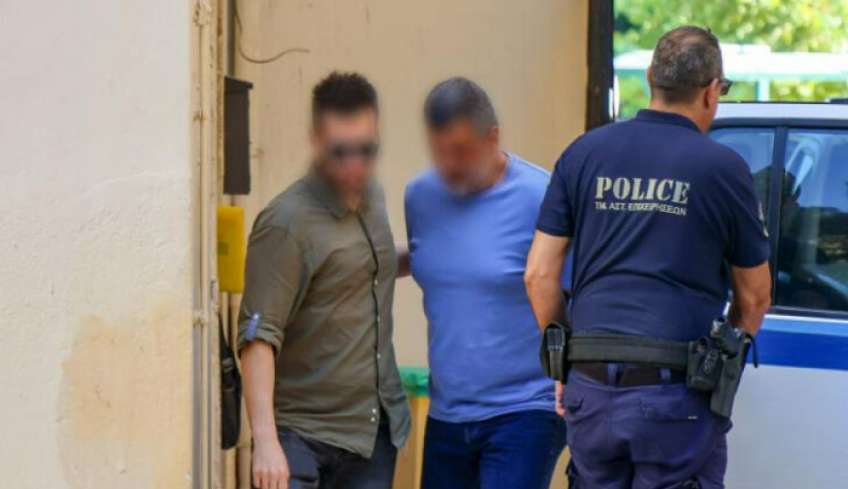 Συλλήψεις 9 αστυνομικών για μίζες στα τουριστικά νησιά - Ο ένας ζήτησε 30.000 ευρώ για μια καντίνα
