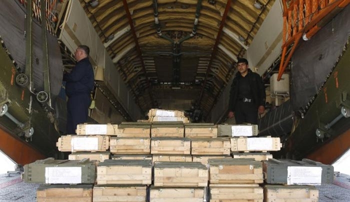 Η Ρωσία κάνει δώρο 10.000 όπλα στο Αφγανιστάν!