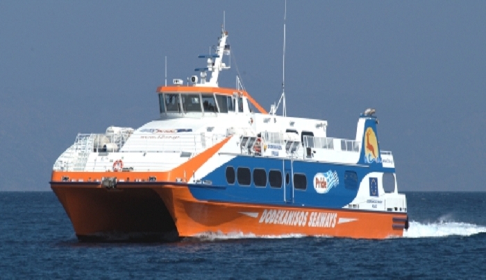 Dodekanisos Seaways: Έκτακτη διακομιδή βρέφους 8 ημερών και ενός ενήλικου ασθενή από τη Σύμη στο ΓΝΡ