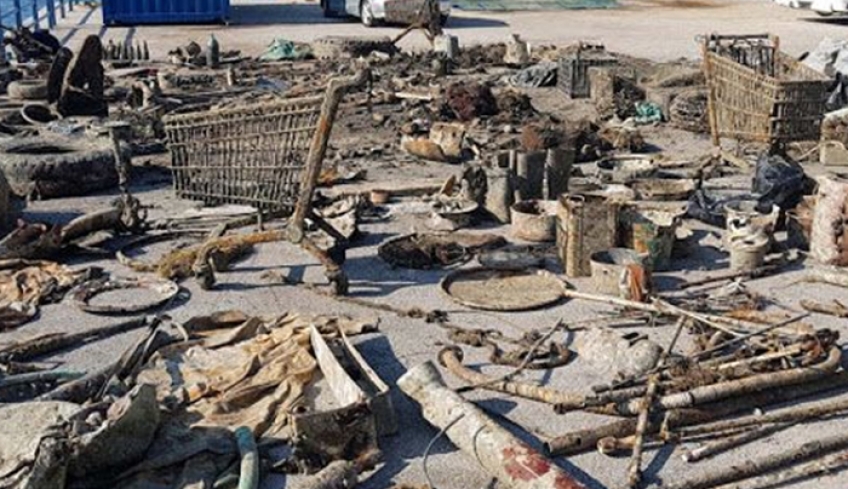 Aπίστευτο: Δείτε τι έκρυβε ο βυθός στο λιμάνι του Πόρου [εικόνες]