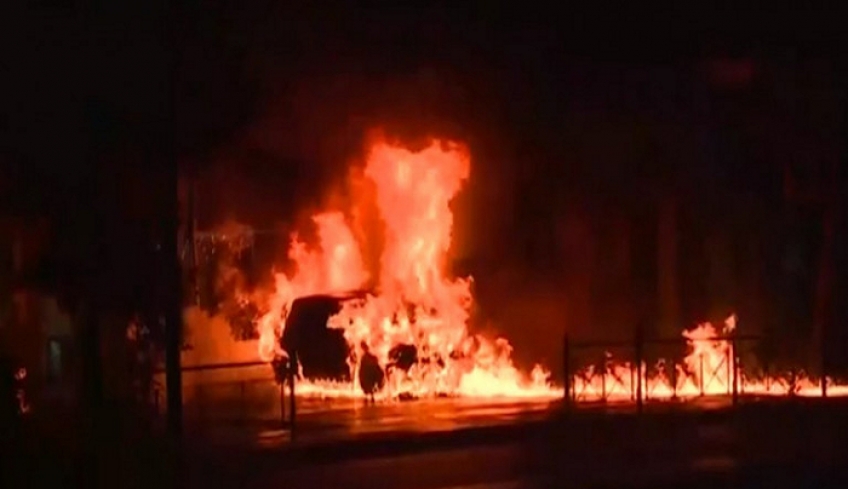 Φωτιά σε κτίριο στη Συγγρού μετά από έκρηξη σε ΙΧ -Απεγκλωβίστηκαν 4 άτομα [βίντεο]