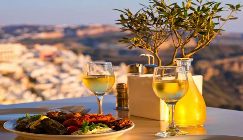 Η ελληνική κουζίνα στη δεύτερη θέση του World Taste Atlas