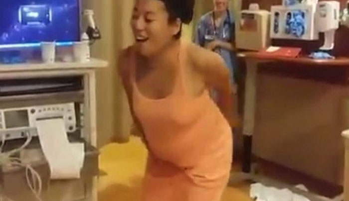 Ετοιμόγεννη τα δίνει όλα στο χορό και σαρώνει στο διαδίκτυο (Βίντεο)