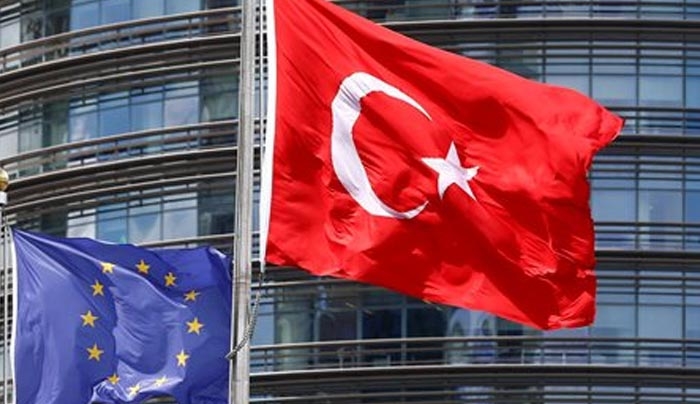 Αμετακίνητες οι Βρυξέλλες προς Τουρκία, «αν θέλετε άρση βίζα, τηρήστε τους όρους»