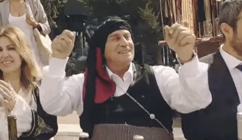 Ο Παναγιώτης Ψωμιάδης παίζει σε βίντεο κλιπ .. τον Πόντιο συμπέθερο (βίντεο)