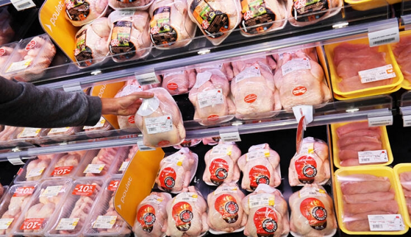 Προσοχή αν αγοράζετε φτηνά κοτόπουλα στα σούπερ μάρκετ -Δείτε τι συμβαίνει