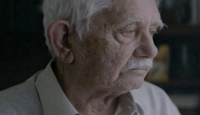 «Η κουβέρτα του παππού»: Το παραβολικό κείμενο για τα γεράματα που έγινε viral