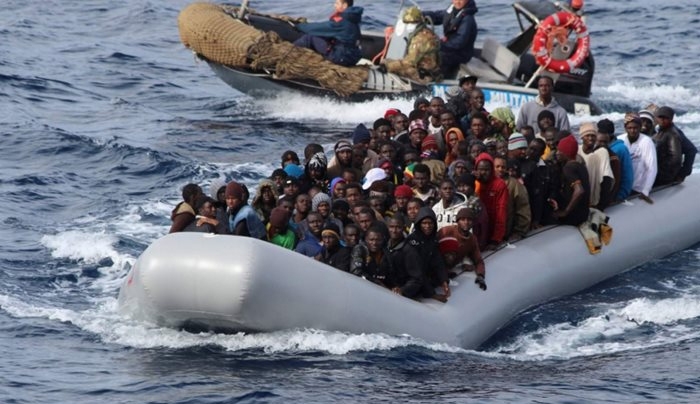 Τραγωδία: Τουλάχιστον 400 μετανάστες νεκροί σε ναυάγιο ανοικτά της Λιβύης