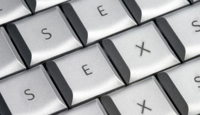 14χρονες ψάχνουν sex με μεγαλύτερους στο internet - Στοιχεία σοκ