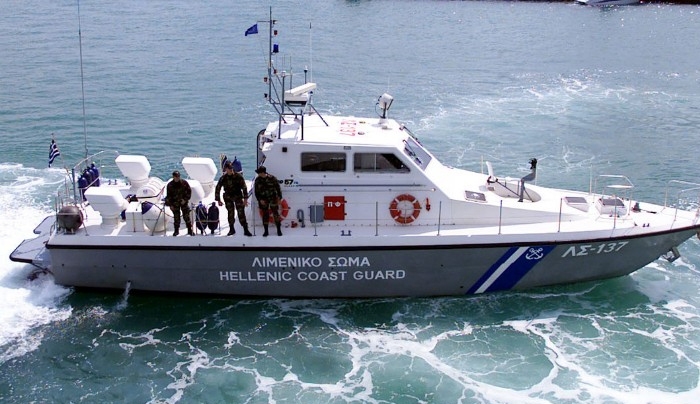 Σκάφος του Λιμενικού εγκαθίσταται στη Σύμη μαζί με τέσσερις άνδρες των ειδικών δυνάμεων