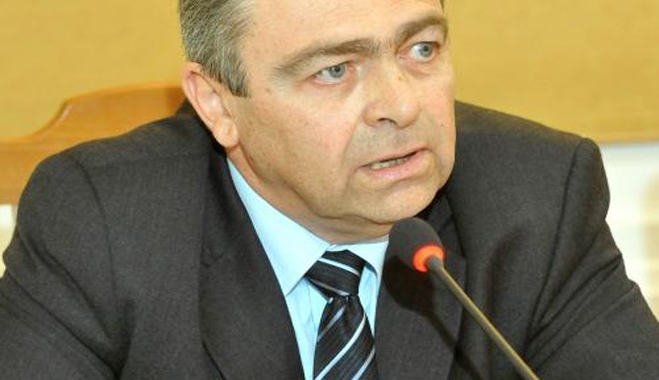 Παραιτήθηκε ο Δημήτρης Κρητικός - Στο περιφερειακό συμβούλιο η Λίτσα Φτακλάκη