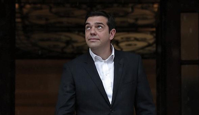 Ανήμπορος να σώσει την Ελλάδα… εκβιάζει με εκλογές!