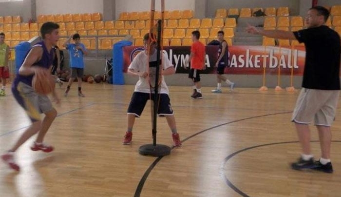 Ένα ανερχόμενο αστέρι του μπάσκετ ο ταλαντούχος νεαρός Καλύμνιος Νίκος Κούρος στην ομάδα της ΑΕΚ