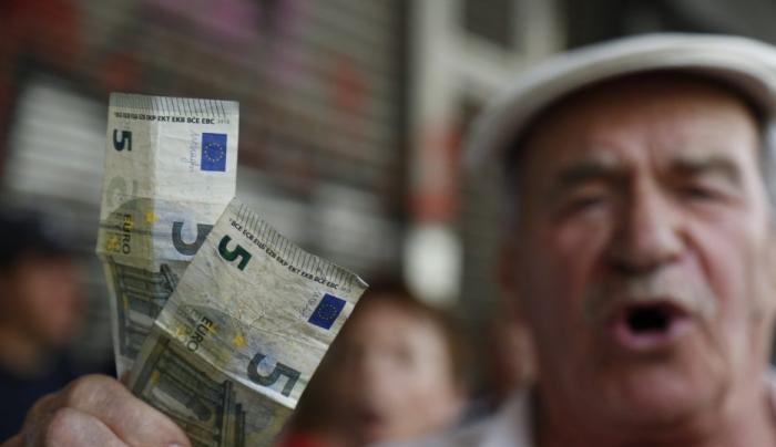 Συντάξεις: Αναδρομικά ως 800 ευρώ στις επικουρικές – 350.000 συνταξιούχοι μπορούν να διεκδικήσουν χρήματα