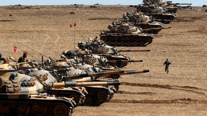 «Ετοιμη για πόλεμο η Τουρκία»-Τανκς και όλμοι στα σύνορα με Συρία