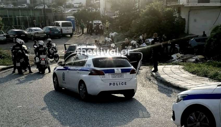 Κινηματογραφική καταδίωξη από τις Σέρρες έως τη Θεσσαλονίκη: Έσπασε τις μπάρες από διόδια, παρέσυρε αστυνομικό