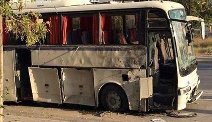 Εκρηξη βόμβας στη Σμύρνη -8 τραυματίες από τουριστικό λεωφορείο [βίντεο]