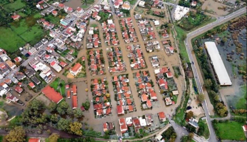 &#039;&#039;Πνίγηκε&#039;&#039; το Μεσολόγγι: Το μέγεθος της καταστροφής από ψηλά - Πλημμύρισαν δεκάδες σπίτια και καταστήματα [Εικόνες]