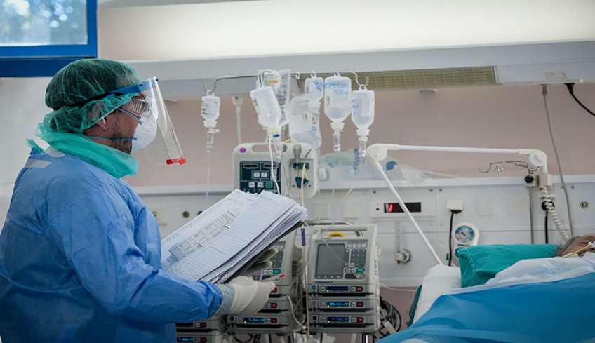 Τέλος οι ΜΕΘ Covid στα νοσοκομεία – Πώς θα νοσηλεύονται οι ασθενείς