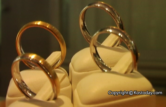 nikos-gold-08.jpg