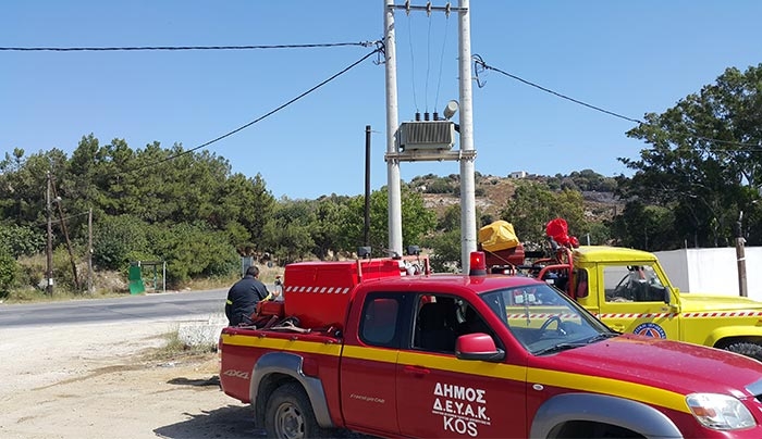 Άμεση επέμβαση της δομής πολιτικής προστασίας του Δήμου Κω στην κατάσβεση της πυρκαγιάς στο Πυλί (Φωτό)