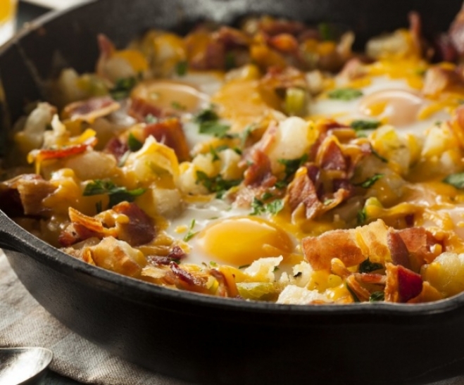 Ένας διαφορετικός τρόπος για να κάνεις τα αυγά στο τηγάνι πλήρες γεύμα!