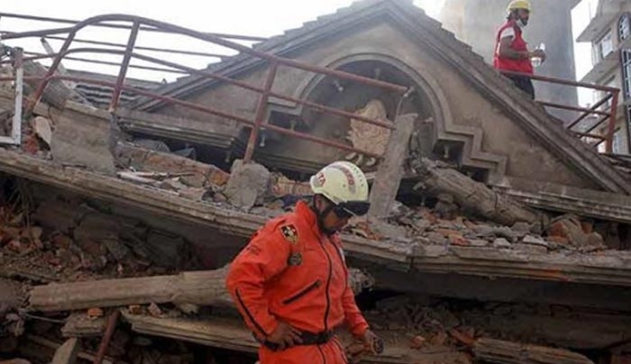 Τουλάχιστον 9 νεκροί και 200 τραυματίες από τον σεισμό στην Ινδία-ΒΙΝΤΕΟ