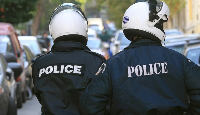 Ρόδος: Έσπρωξε το φίλο του στη θάλασσα και τον άφησε να πνιγεί!