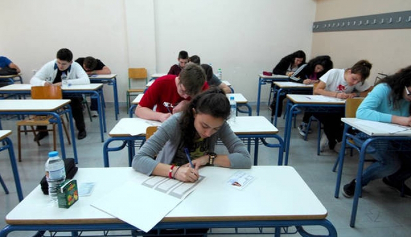 Πανελλήνιες 2018: «Βουτιά» στις βάσεις φέρνει το νέο μηχανογραφικό