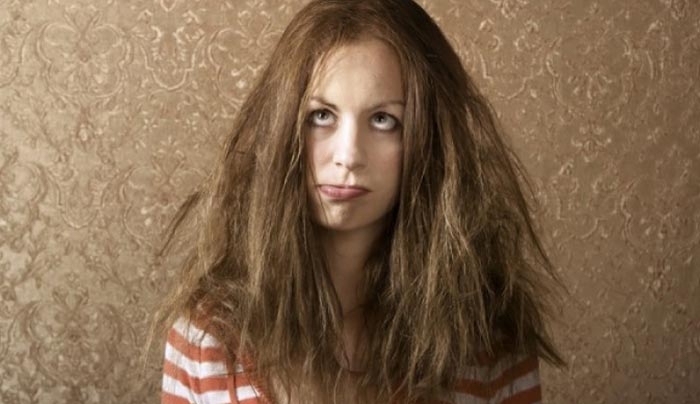 Φριζάρουν τα μαλλιά σου; 7 τρόποι για πεις αντίο!