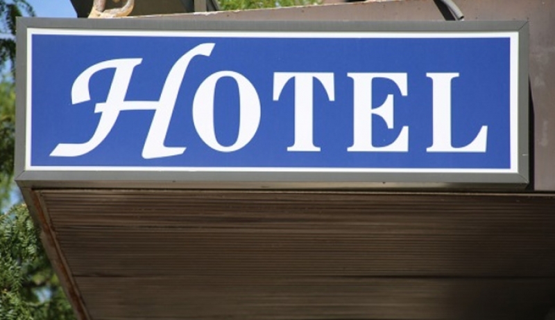 Άδειες για δύο νέα ξενοδοχεία πολυτελείας σε Κω και Σαντορίνη