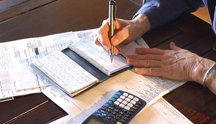 Ασφαλιστικό: Ενδεχόμενο για περικοπές 11% στις συντάξεις από 1.000 ευρώ