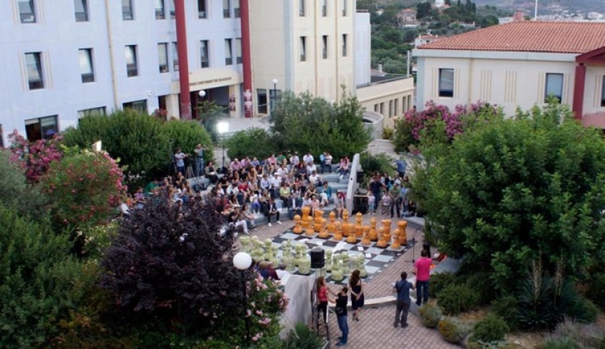 Με κάρτα η είσοδος στα πανεπιστήμια – Το σχέδιο του υπ. Παιδείας για φύλαξη των σχολών