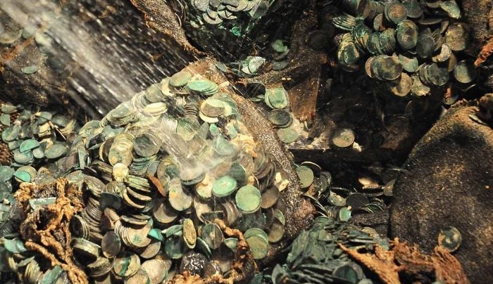 Απίστευτη ανακάλυψη: Βρήκαν ναυάγιο με 100 τόνους ασημένια νομίσματα που είχαν βυθίσει οι Ναζί