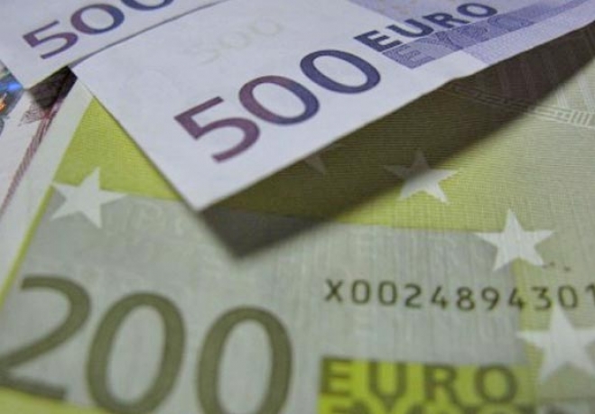 Economist: "Ζωντανό" το Grexit, "μαύρο" 2016 για την ελληνική οικονομία