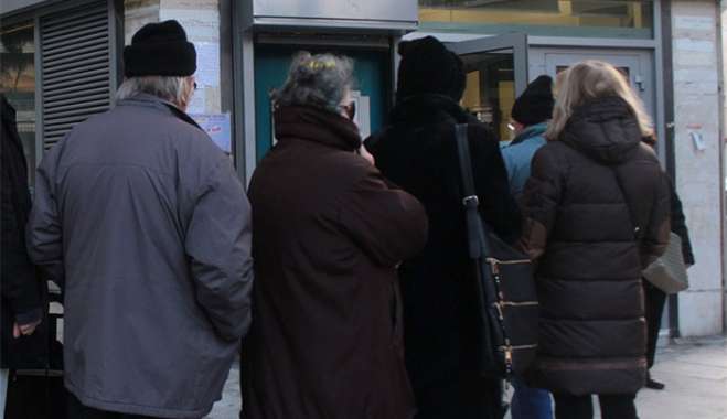 Συντάξεις Φεβρουαρίου: Ξεκινούν οι πληρωμές σε 2,5 εκατ. συνταξιούχους – Ποιοι βλέπουν πρώτοι λεφτά