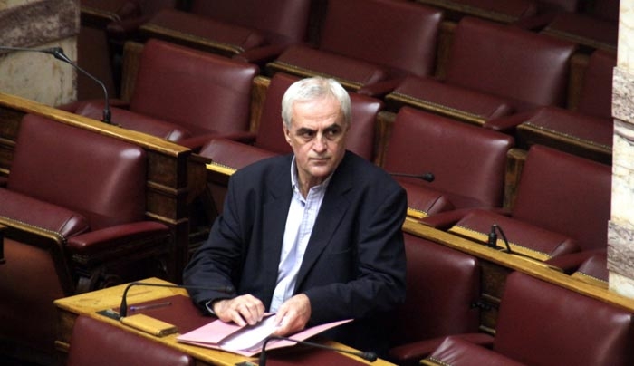 Νέες καταγγελίες Βουδούρη για «καπέλο» 20 εκατ. Ευρώ σε οικισμούς προσφύγων