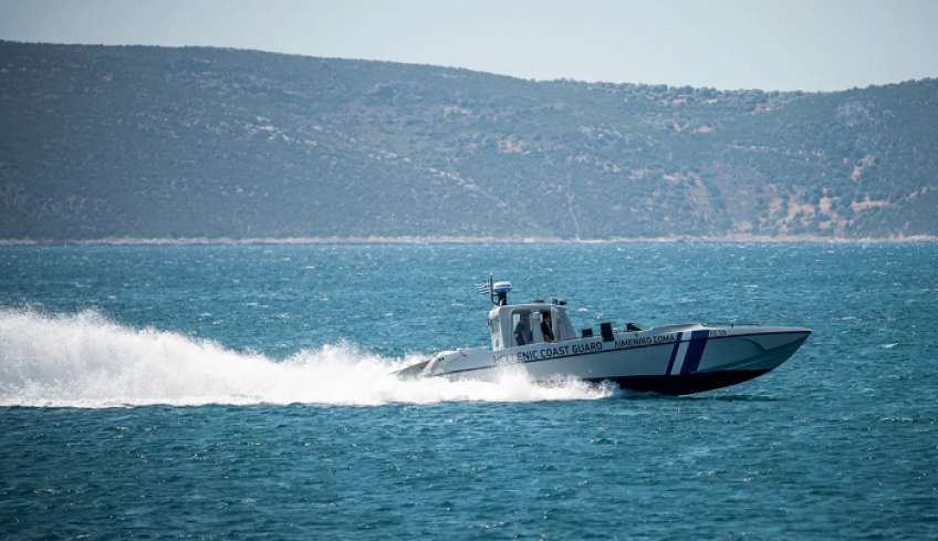 Λευκάδα: Σύγκρουση δύο πλοίων στο λιμάνι, κατά τη διάρκεια πρόσδεσης