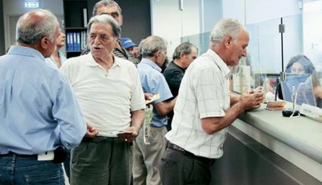 Σύνταξη: Ποιοι εργαζόμενοι βγαίνουν πριν τα 67 έτη (πίνακες)