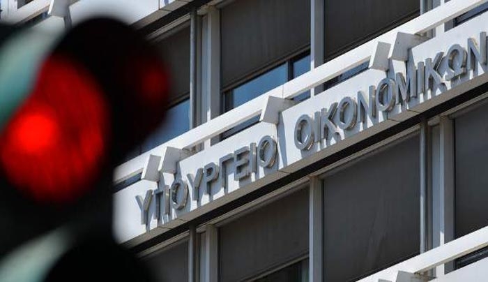 Ελεγχοι ΣΔΟΕ: Δείτε πώς θα γλιτώσουν οι φορολογούμενοι από δέσμευση τραπεζικών λογαριασμών