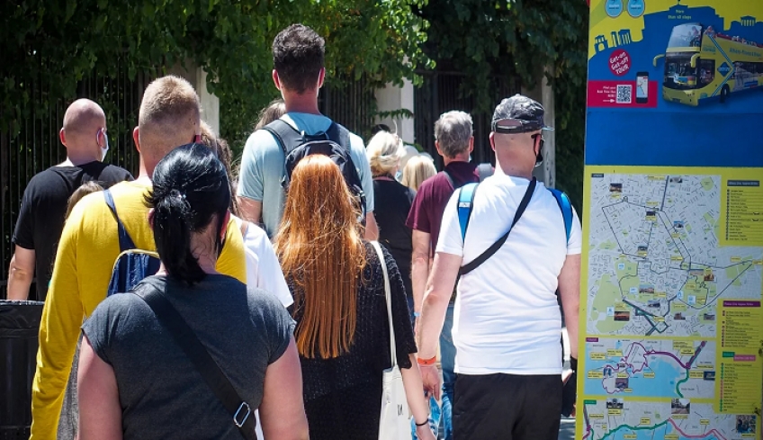 Από τα τέλη Ιουνίου οι αυξημένες ροές τουριστών στην Ελλάδα -Μέχρι στιγμής έχει ανοίξει το 10% των ξενοδοχείων