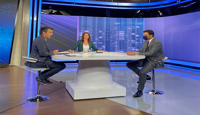 ΣΗΜΕΙΑ ΣΥΝΕΝΤΕΥΞΗΣ ΥΠΟΥΡΓΟΥ ΤΟΥΡΙΣΜΟΥ ΒΑΣΙΛΗ ΚΙΚΙΛΙΑ  ΣΤΗΝ ΕΚΠΟΜΠΗ «ΣΥΝΔΕΣΕΙΣ» ΤΗΣ ΕΡΤ  ΚΑΙ ΣΤΟΥΣ ΔΗΜΟΣΙΟΓΡΑΦΟΥΣ  ΚΩΣΤΑ ΠΑΠΑΧΛΙΜΙΝΤΖΟ ΚΑΙ ΧΡΙΣΤΙΝΑ ΒΙΔΟΥ