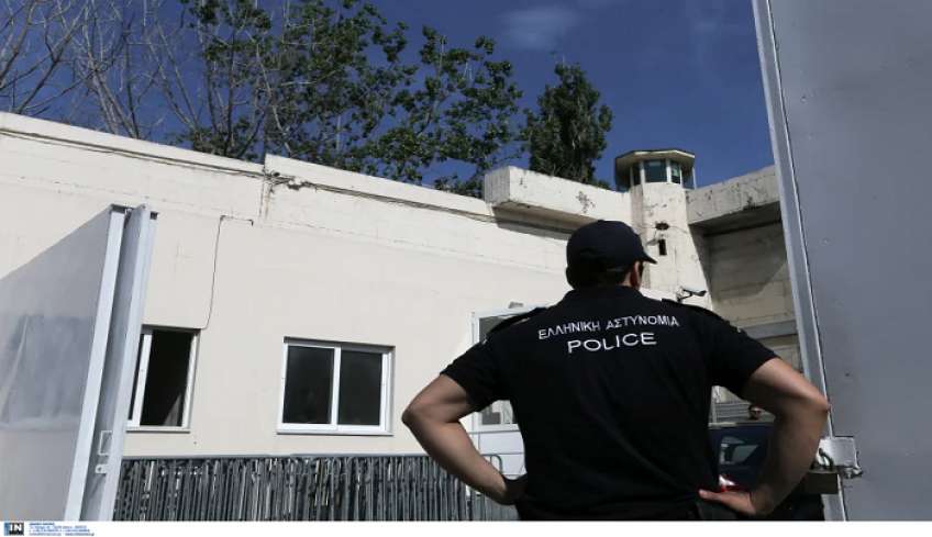 Κρατούμενοι των φυλακών Κορίνθου έδειραν σωφρονιστικό υπάλληλο και τον έστειλαν στο νοσοκομείο