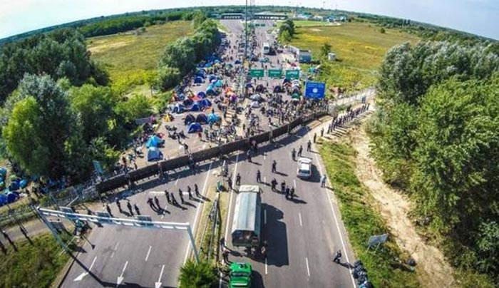 Η Σερβία κλείνει τα σύνορα της ακολουθώντας το παράδειγμα της Σλοβενίας