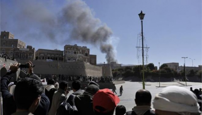 Υεμένη: Δεκάδες νεκροί και τραυματίες από επίθεση στο υπ. Άμυνας